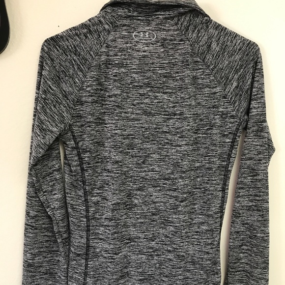 Under armour women’s long sleeve - Picture 4 of 4